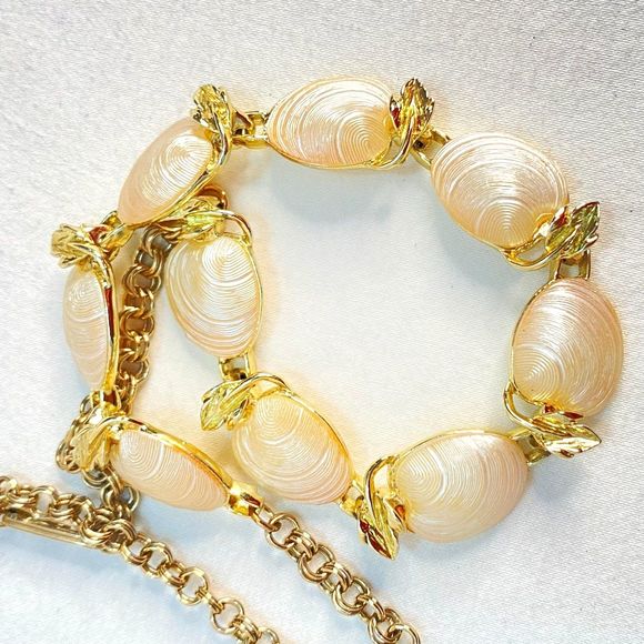 Judy Lee Choker Necklace Gold Tone Chain With Frost Shell Links - Picture 3 of 11